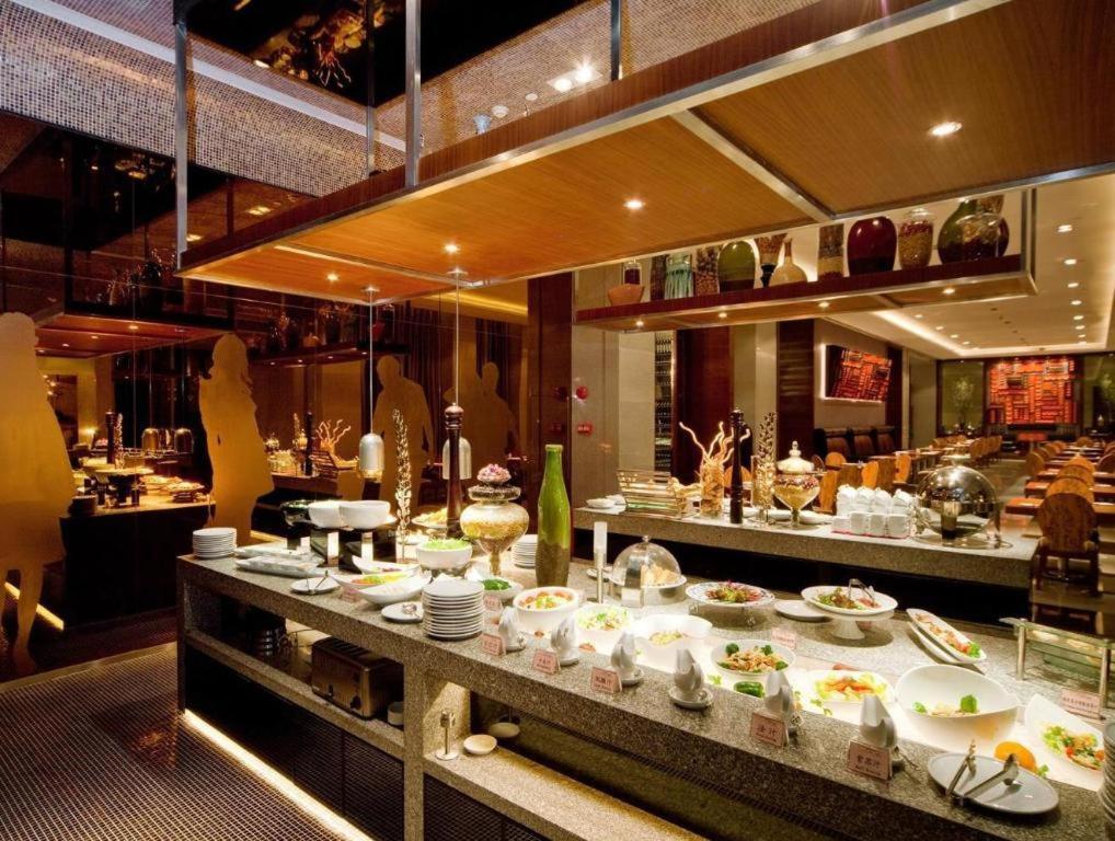 Guangzhou Carat Hotel Esterno foto
