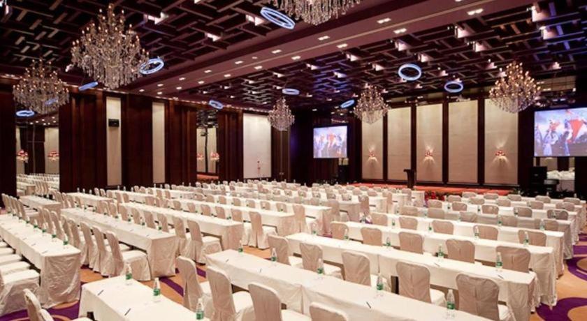 Guangzhou Carat Hotel Esterno foto