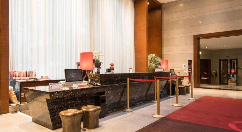 Guangzhou Carat Hotel Esterno foto