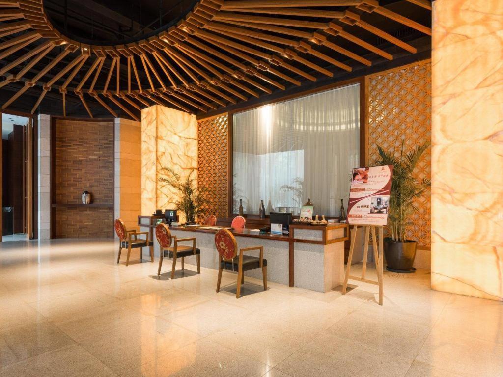 Guangzhou Carat Hotel Esterno foto